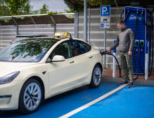 Kooperation zwischen Bundesverband Taxi und Mietwagen und B2Mobility GmbH: Bundesweite Schnellladekonditionen stärken Elektro-Taxis